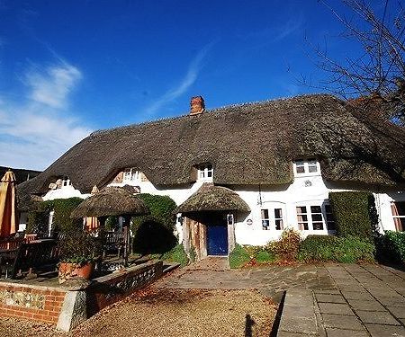 The Hatchet Inn Chute Luaran gambar
