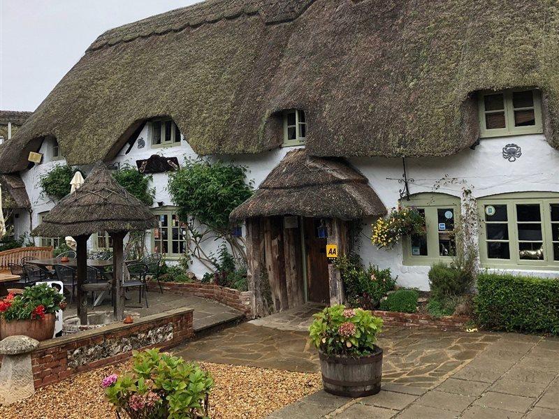 The Hatchet Inn Chute Luaran gambar