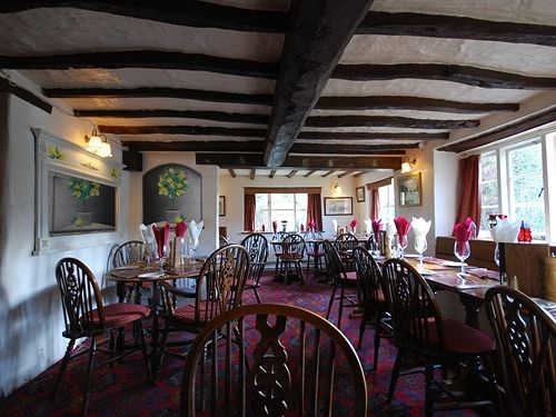 The Hatchet Inn Chute Luaran gambar